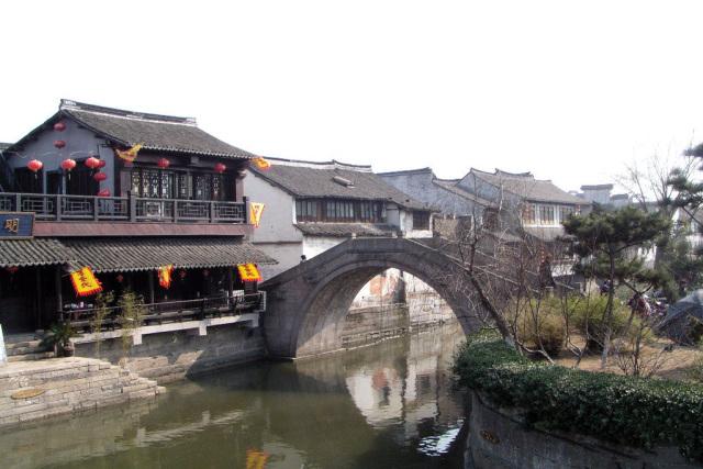 受邀出席